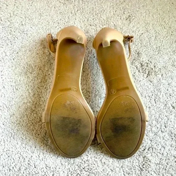 Lulu’s Nude stiletto heels-size 7.5 - Picture 3 of 3